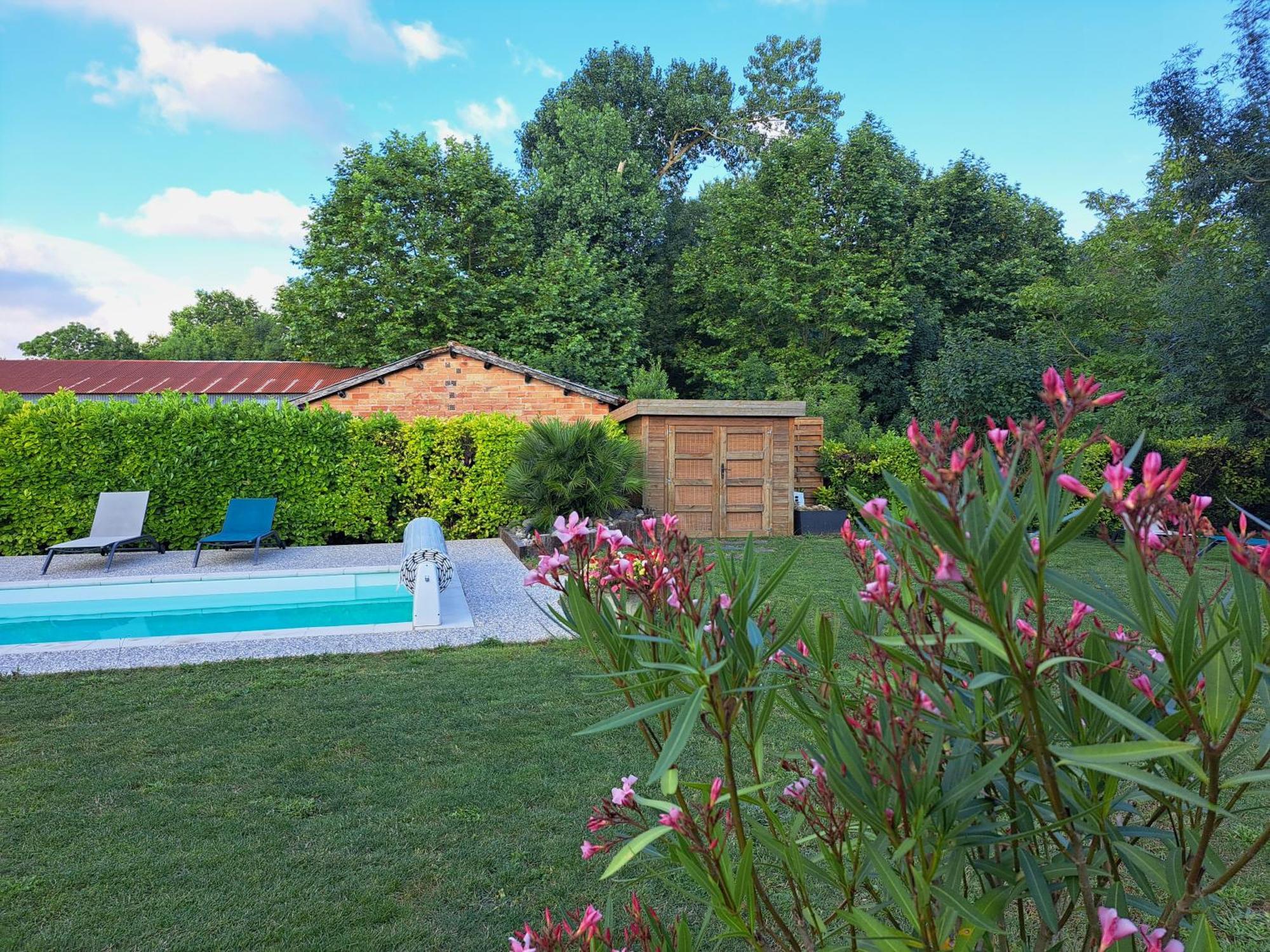 Chambre D Hote La Riviere 45M2 Jardin Et Piscine Aigrefeuille-dʼAunis Kültér fotó